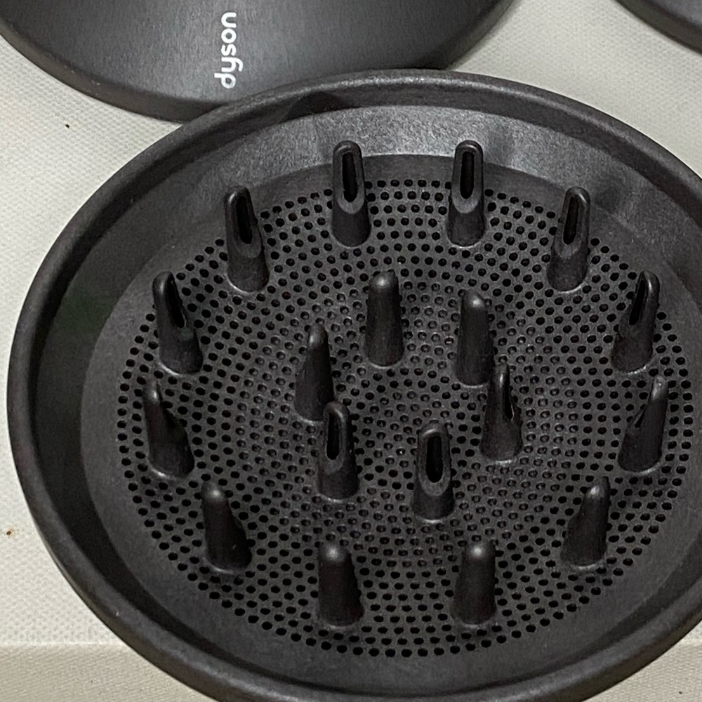 ONE Dyson Diffuser attachment.